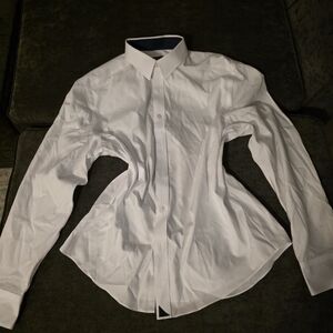UNTUCKit Classic White Dress Shirt With Navy Accents